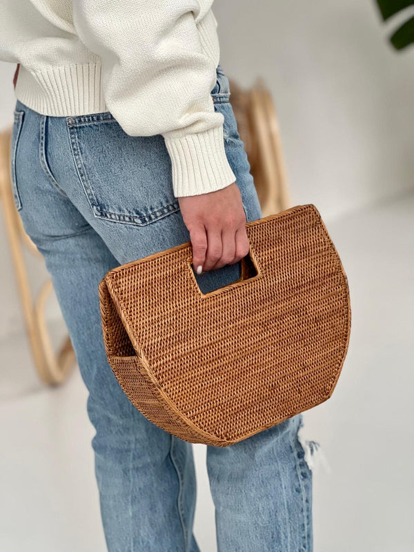 Rattan basket - natural brown