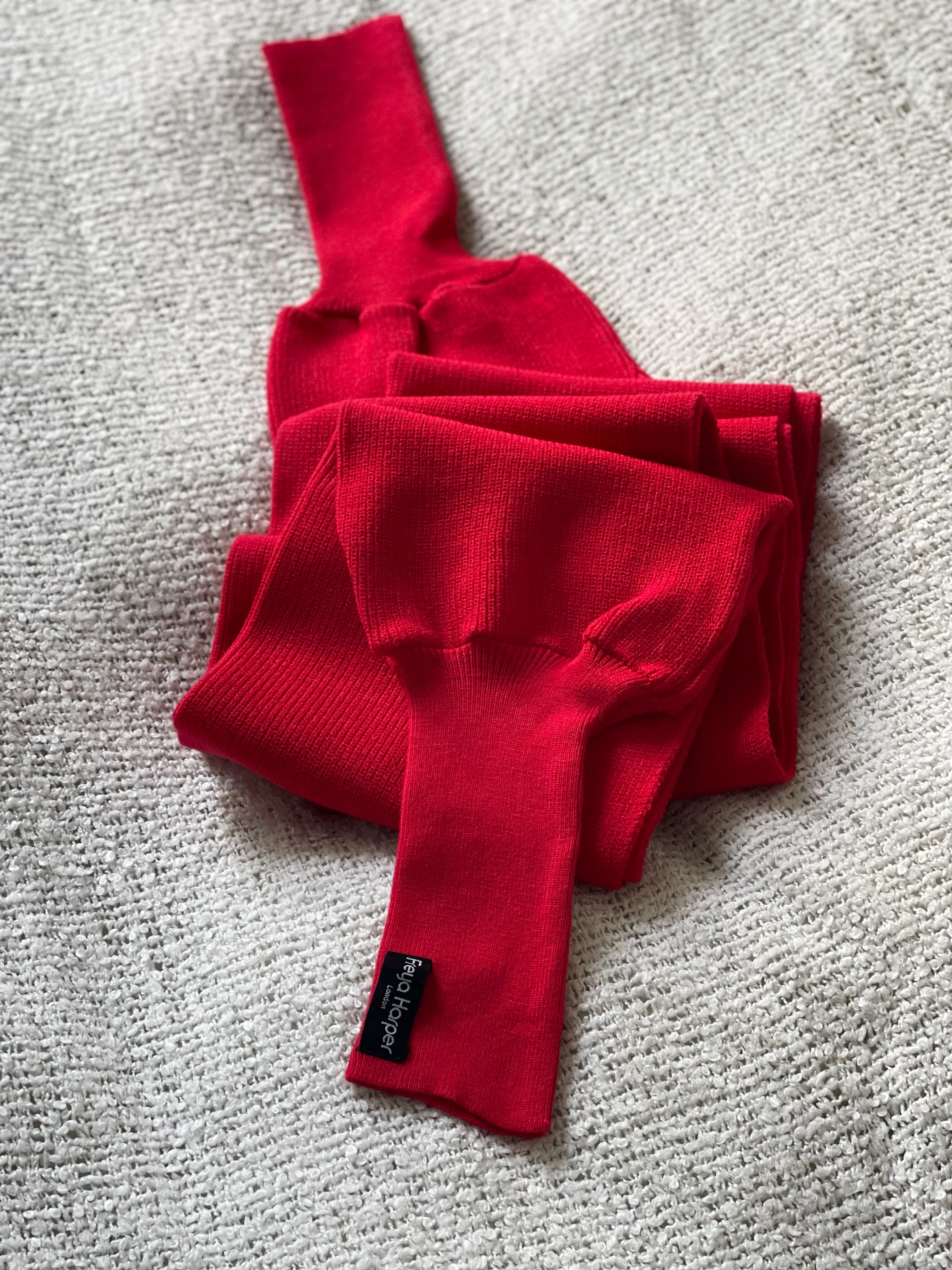 Light Radiance - Scarlet red