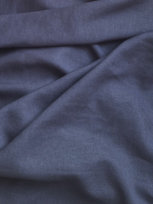 PRE-ORDER - Lumina scarf - Dark blue