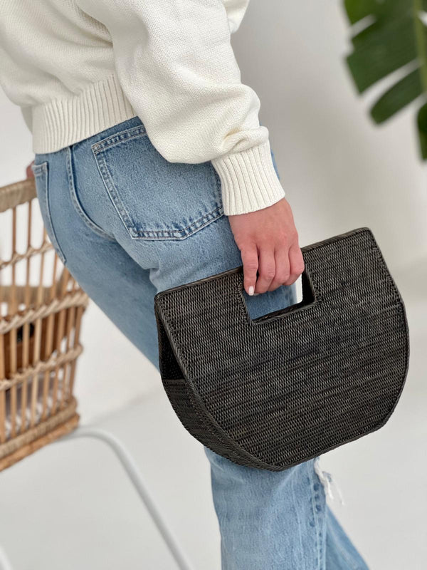 Rattan basket - black