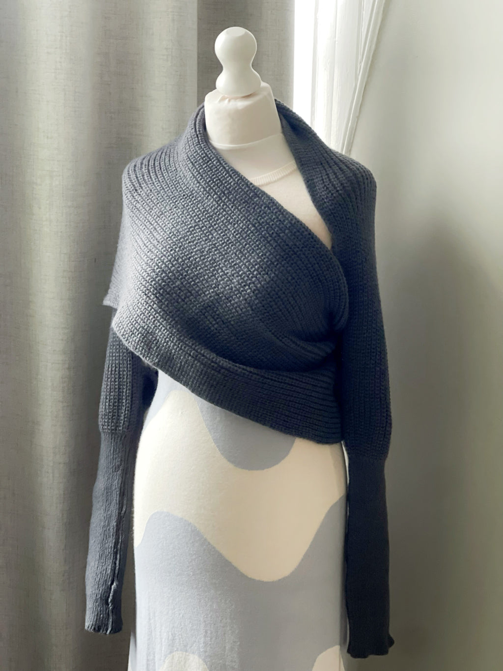 Brushed scarf with thumb holes - Dark grey