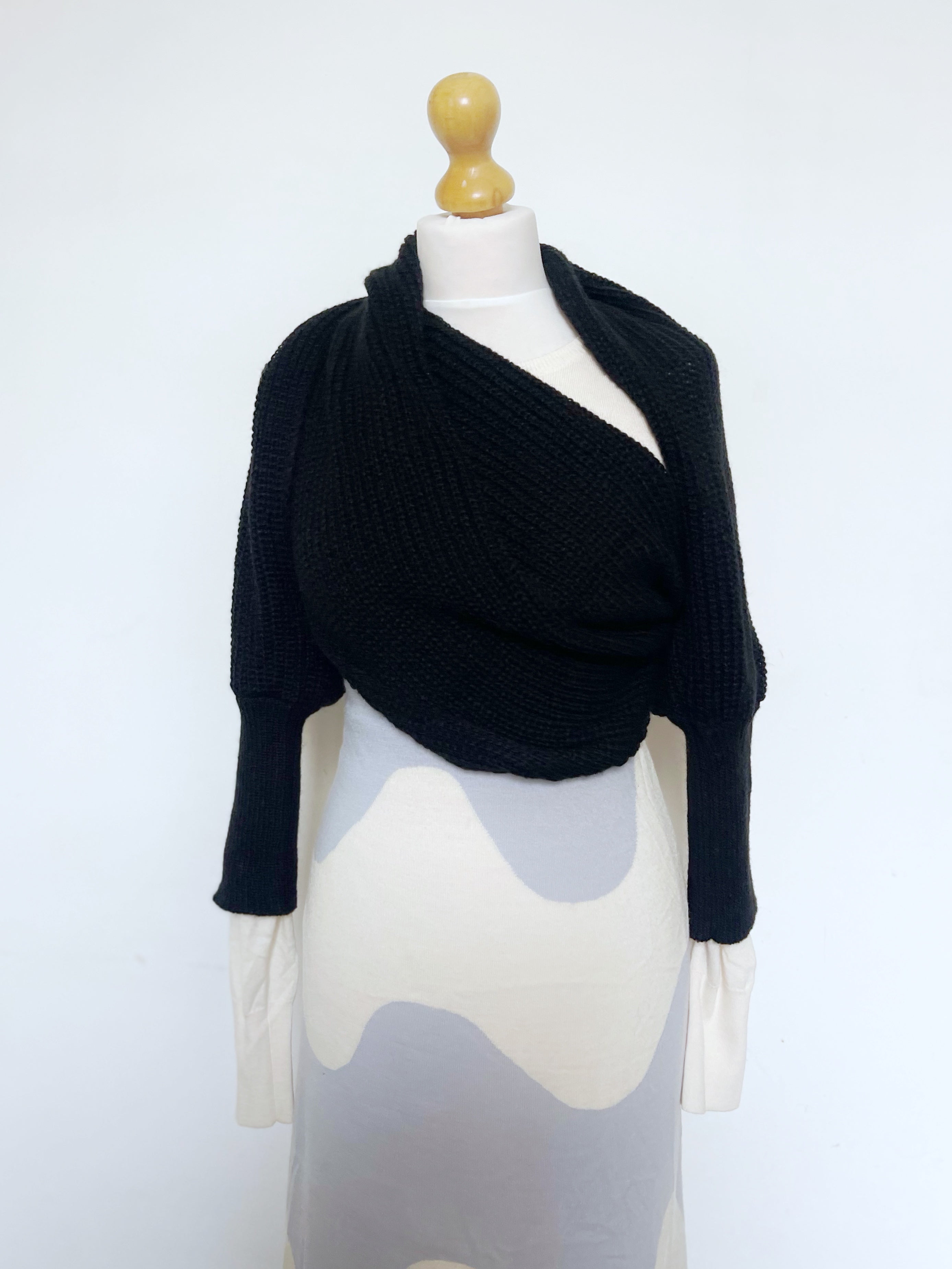 Soft brushed scarf - Black