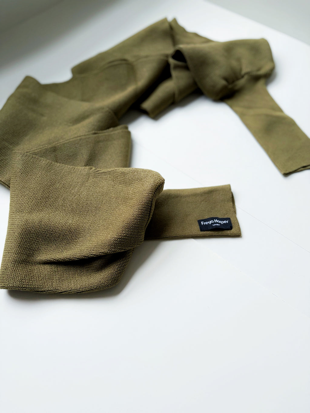 Light Radiance - Olive