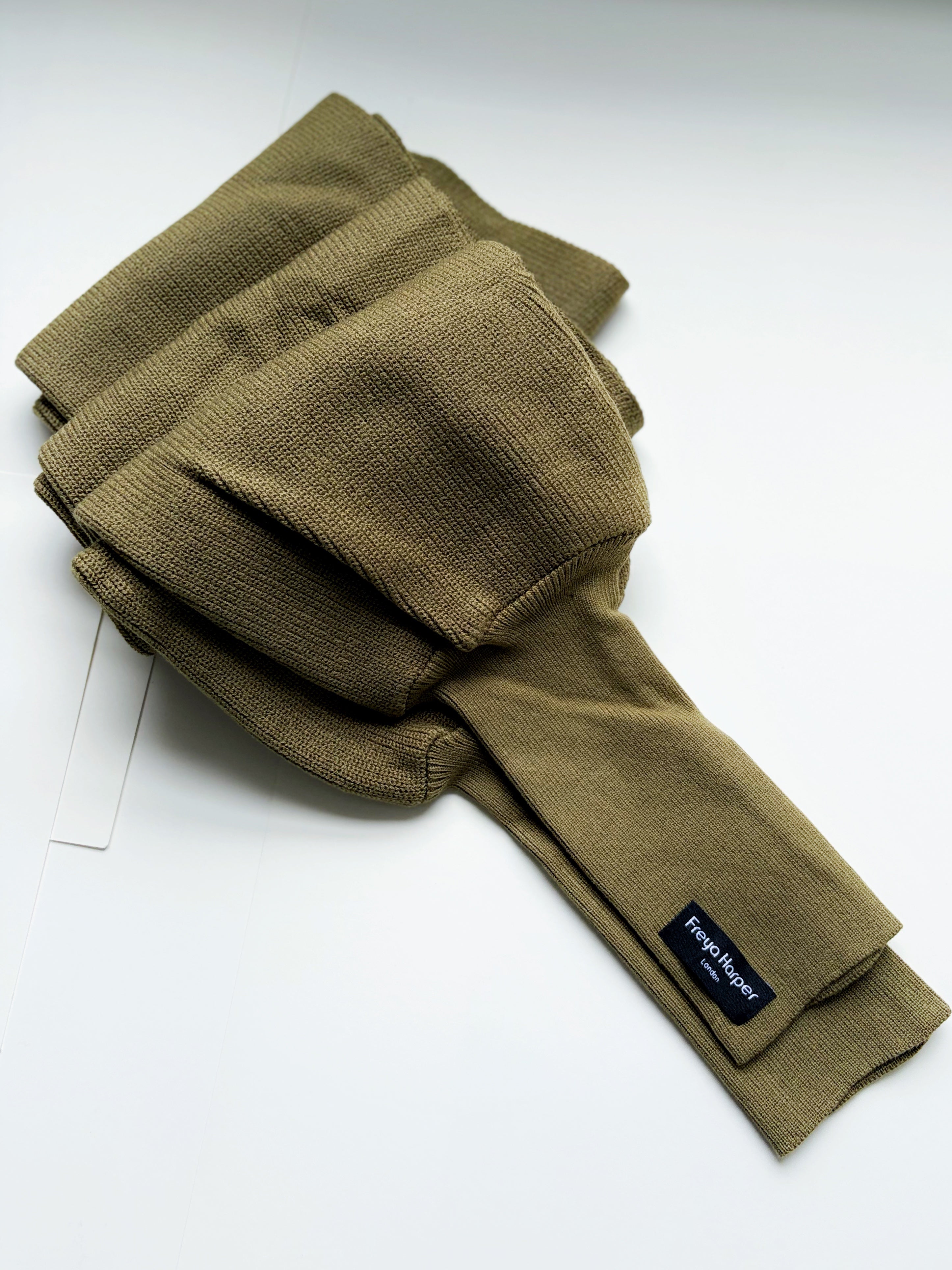 Light Radiance - Olive