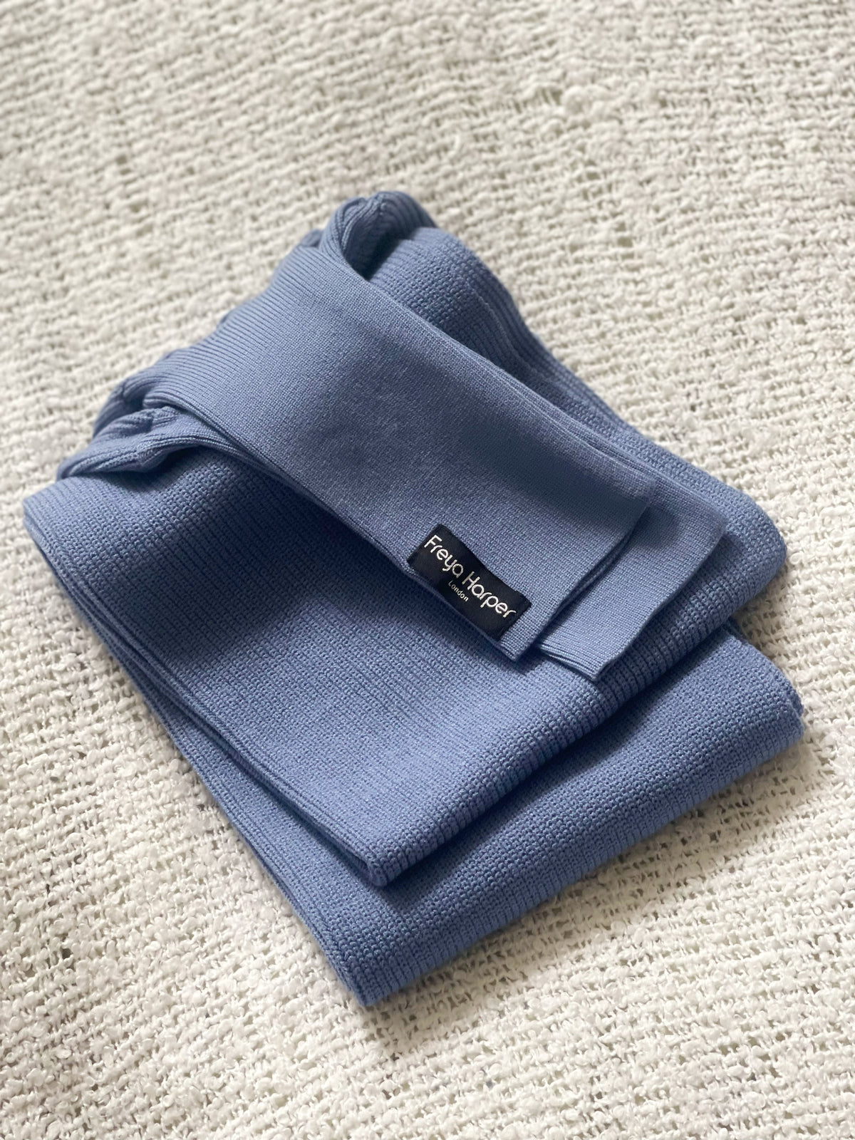 Light Radiance - Denim