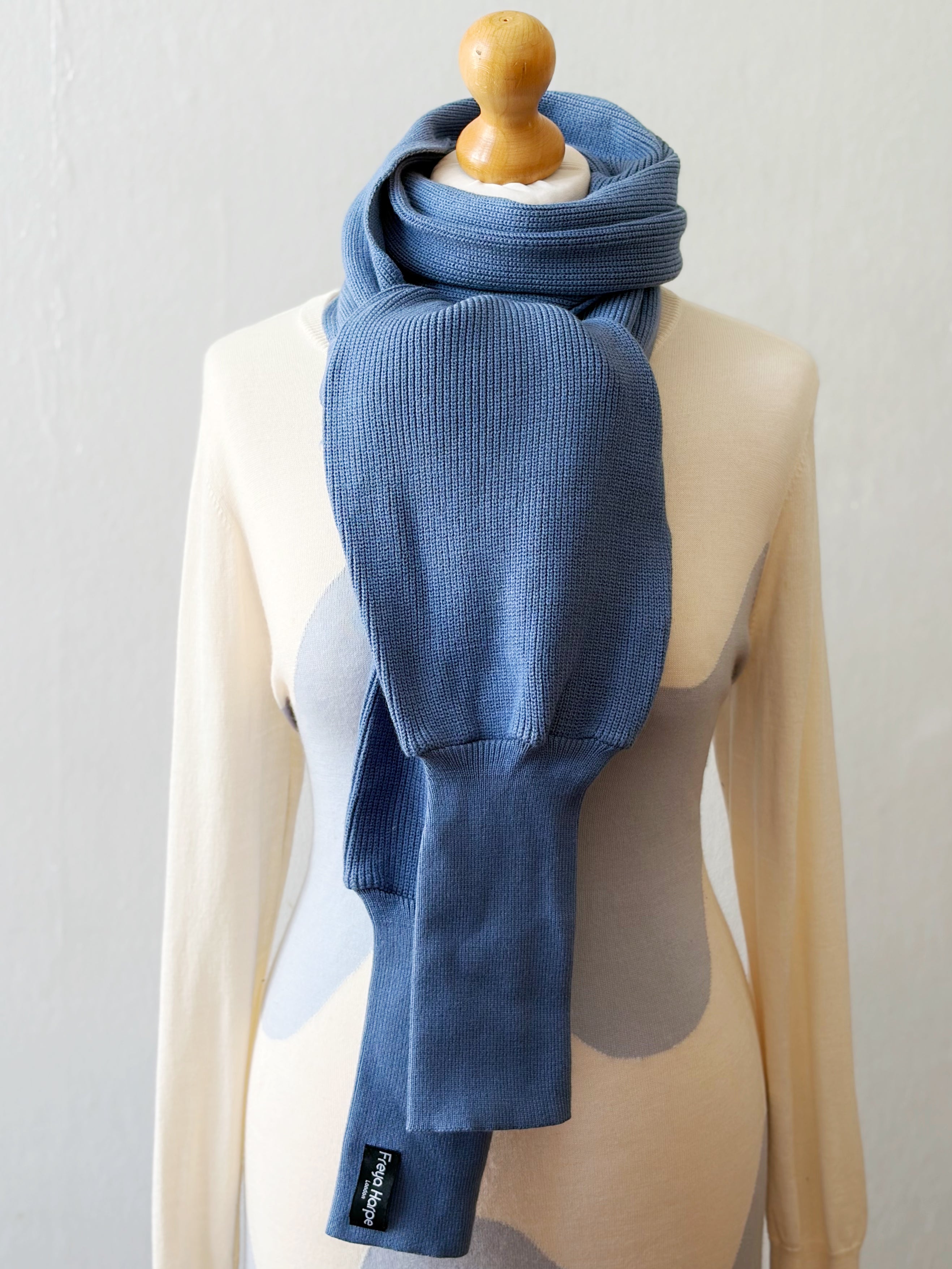 Light Radiance - Denim